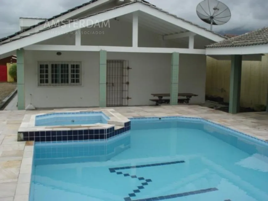 Foto 1 de Casa com 3 Quartos para alugar, 300m² em Maitinga, Bertioga