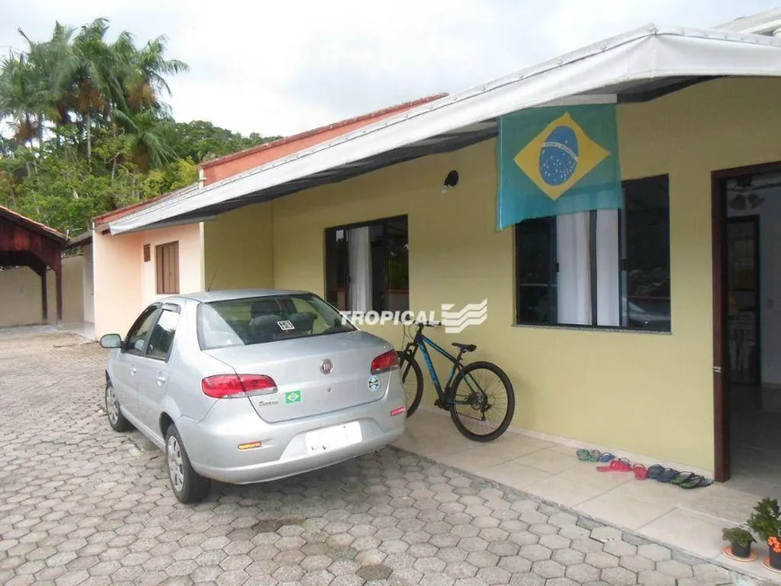 Foto 1 de Casa com 2 Quartos à venda, 67m² em Velha, Blumenau