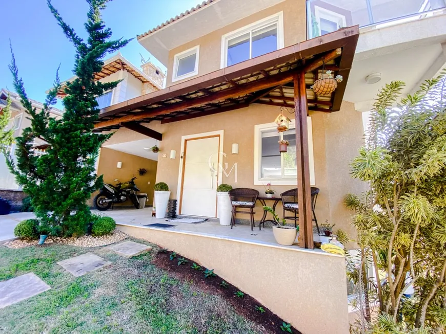 Foto 1 de Casa de Condomínio com 4 Quartos à venda, 307m² em Tijuca, Teresópolis