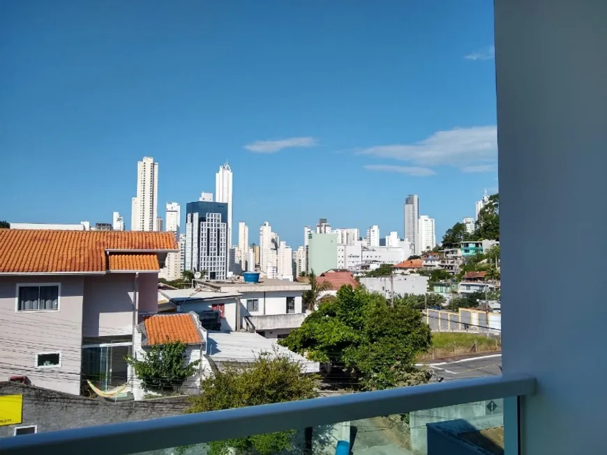 Foto 1 de Casa com 3 Quartos à venda, 150m² em Ariribá, Balneário Camboriú