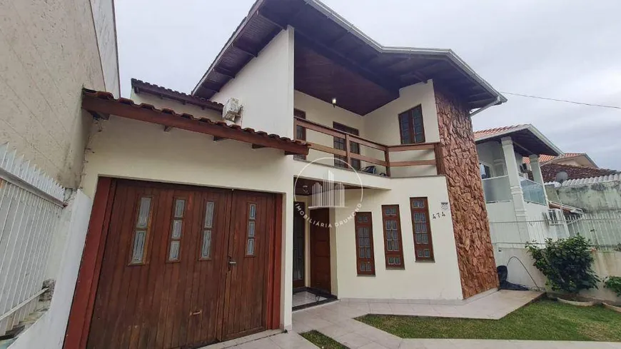 Foto 1 de Casa com 5 Quartos à venda, 250m² em Canto, Florianópolis