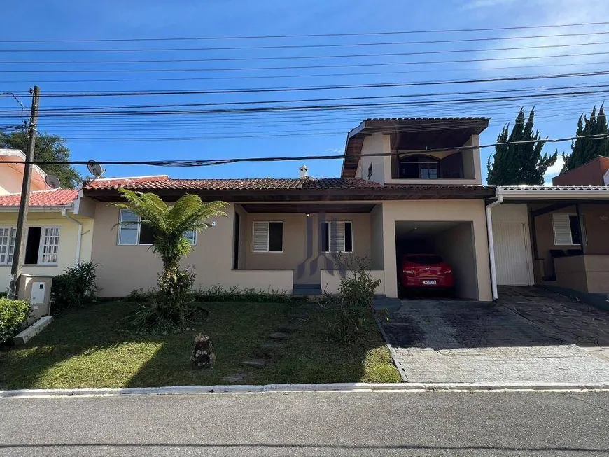 Foto 1 de Casa de Condomínio com 4 Quartos para alugar, 140m² em São Braz, Curitiba