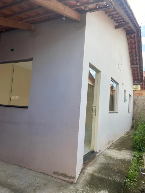 Foto 1 de Casa com 2 Quartos à venda, 120m² em Nossa Senhora Aparecida, Florestal