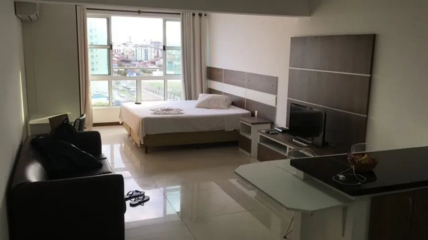 Foto 1 de Apartamento com 1 Quarto à venda, 40m² em Costa Do Sol, Macaé