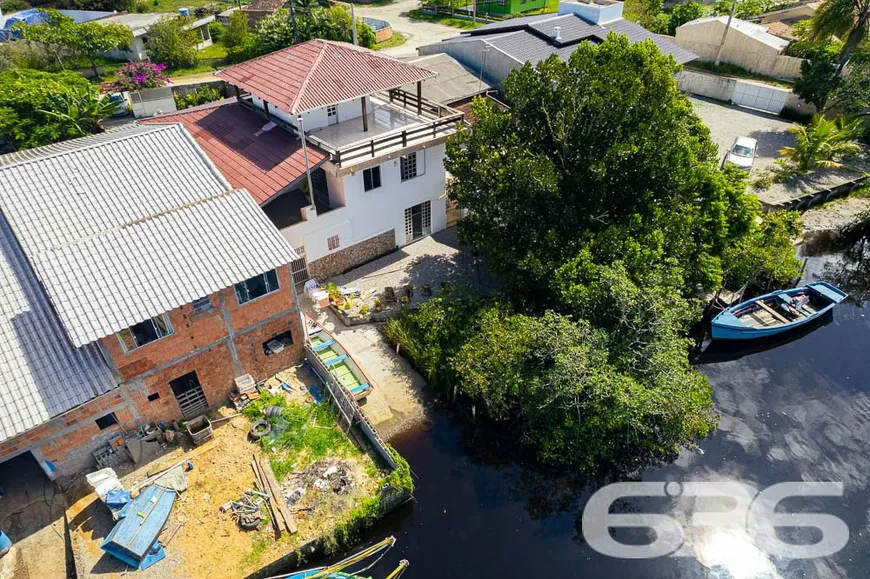 Foto 1 de Sobrado com 5 Quartos à venda, 340m² em Centro, Balneário Barra do Sul