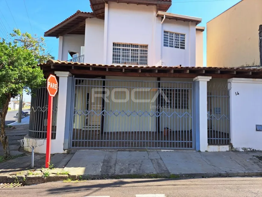 Foto 1 de Casa com 3 Quartos para alugar, 181m² em Jardim Bandeirantes, São Carlos