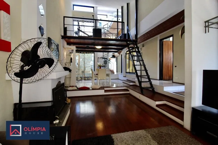 Foto 1 de Casa com 5 Quartos à venda, 200m² em Brooklin, São Paulo