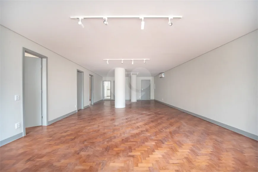 Foto 1 de Apartamento com 1 Quarto à venda, 127m² em Jardim América, São Paulo
