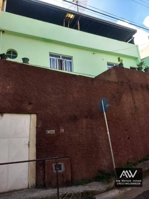 Foto 1 de Casa de Condomínio com 3 Quartos à venda, 200m² em Santa Efigênia, Juiz de Fora