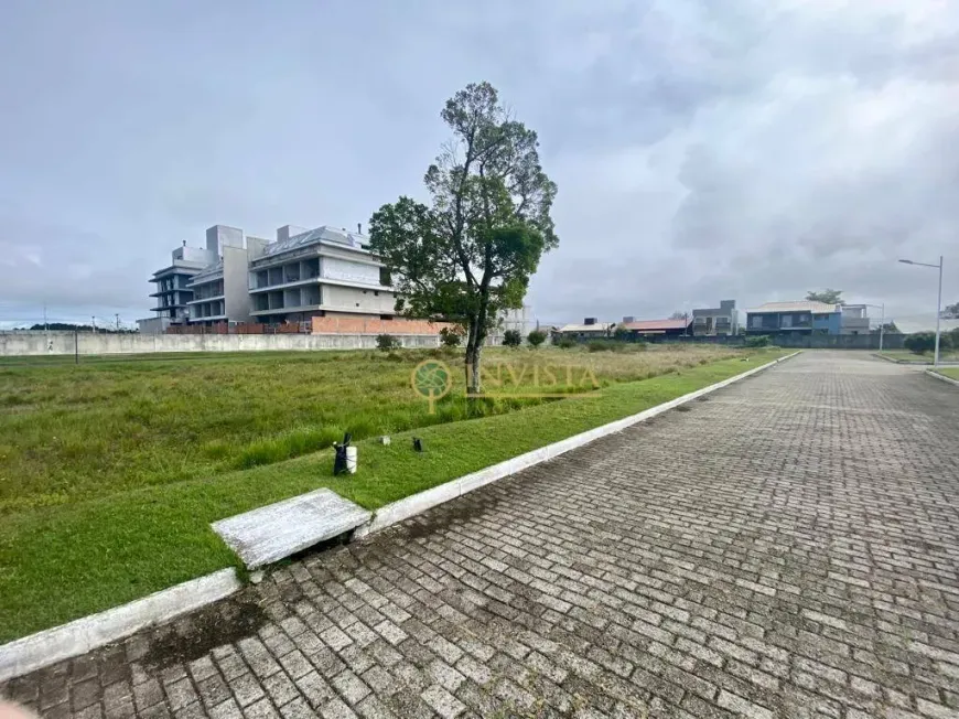 Foto 1 de Lote/Terreno à venda, 708m² em Campeche, Florianópolis