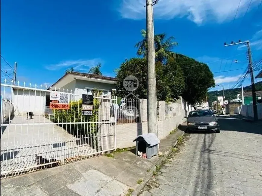 Foto 1 de Casa com 4 Quartos à venda, 170m² em Pedra Branca, Palhoça