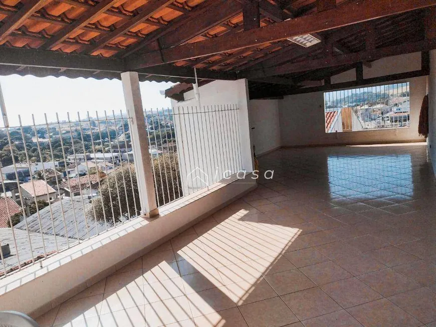 Foto 1 de Sobrado com 3 Quartos à venda, 236m² em Vila Antonio Augusto Luiz, Caçapava