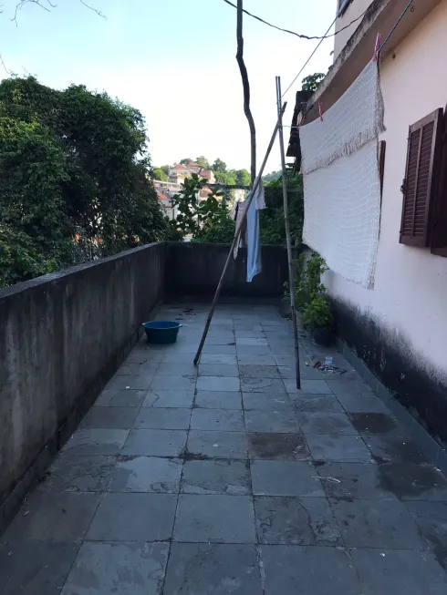 Foto 1 de Casa com 2 Quartos à venda, 101m² em Cantagalo, Niterói