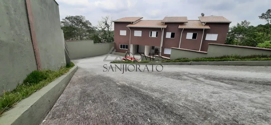 Foto 1 de Sobrado com 3 Quartos à venda, 184m² em Colonia, Ribeirão Pires