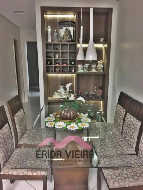 Foto 1 de Apartamento com 2 Quartos à venda, 70m² em Centro, Pindamonhangaba