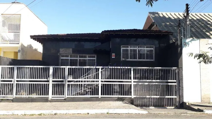 Foto 1 de Casa com 4 Quartos à venda, 260m² em Vila Brasílio Machado, São Paulo