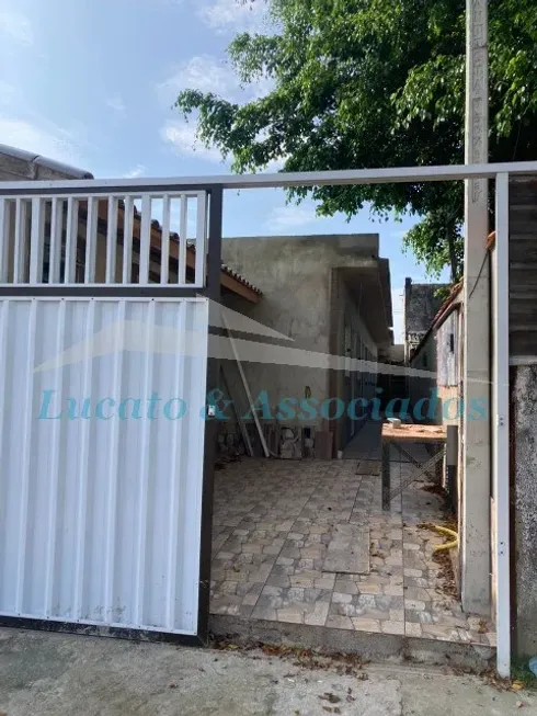 Foto 1 de Casa com 1 Quarto para alugar, 45m² em Vila Sonia, Praia Grande