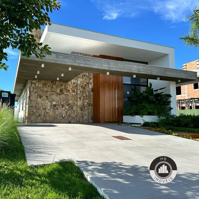Foto 1 de Casa de Condomínio com 3 Quartos à venda, 218m² em Centro, Torres
