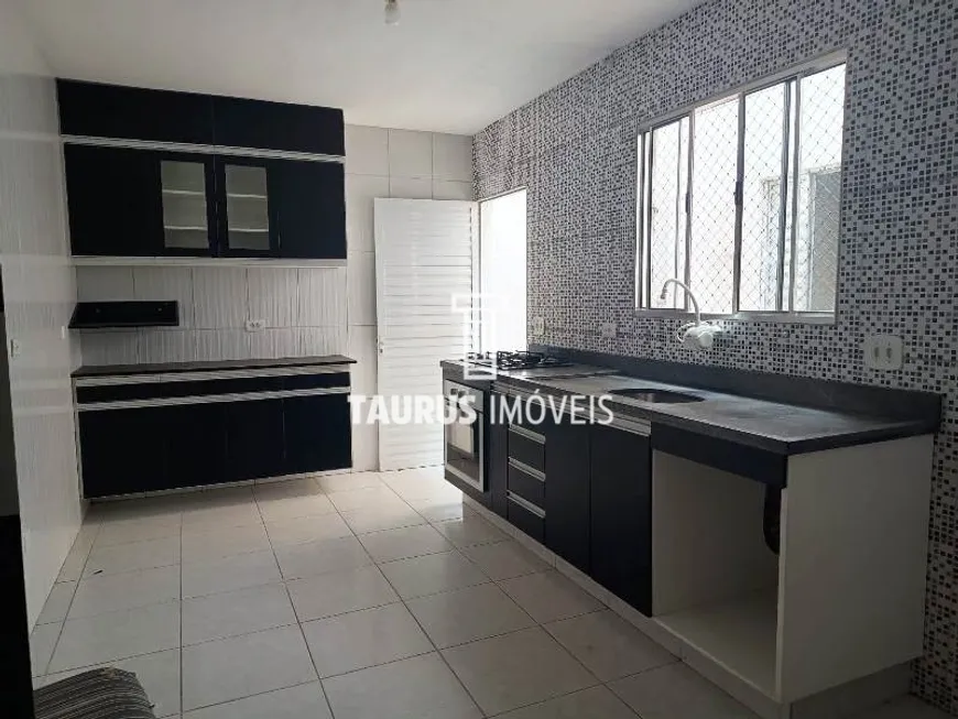 Foto 1 de Sobrado com 5 Quartos à venda, 140m² em Vila Homero Thon, Santo André