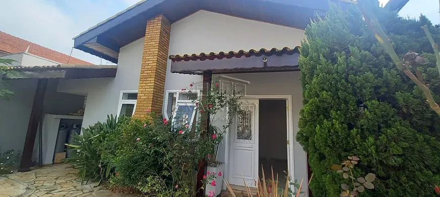 Foto 1 de Casa com 3 Quartos para alugar, 316m² em Jardim São Caetano, São Caetano do Sul