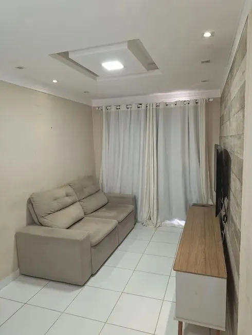 Foto 1 de Apartamento com 2 Quartos à venda, 43m² em Quintas do Picuaia, Lauro de Freitas