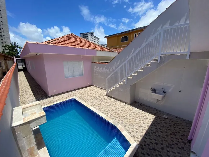 Foto 1 de Casa com 3 Quartos à venda, 126m² em Vera Cruz, Mongaguá