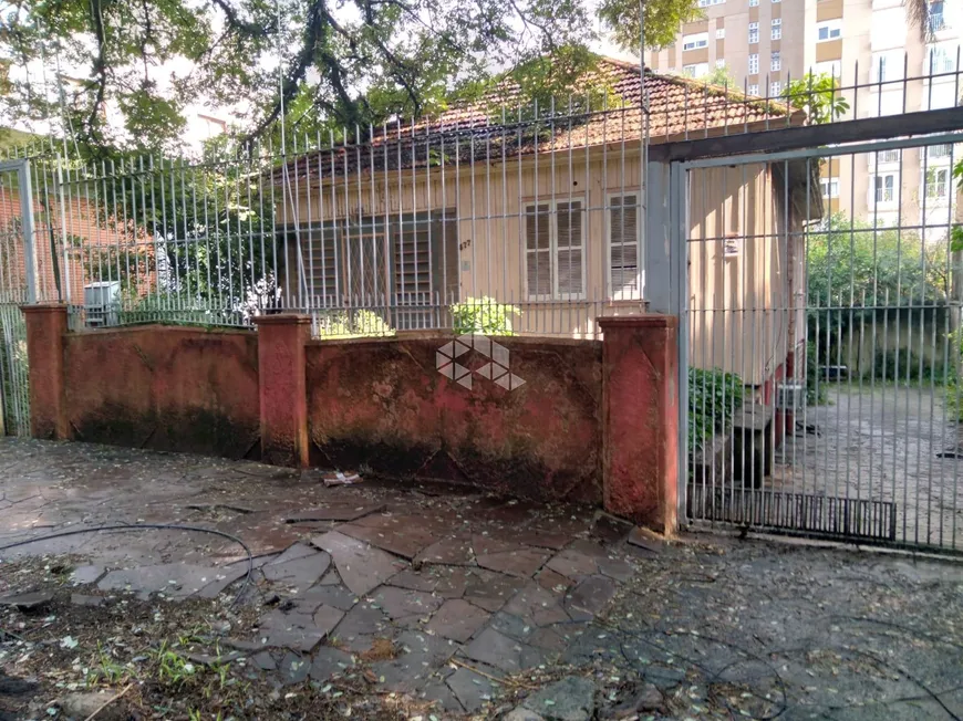 Foto 1 de Lote/Terreno à venda, 697m² em Menino Deus, Porto Alegre