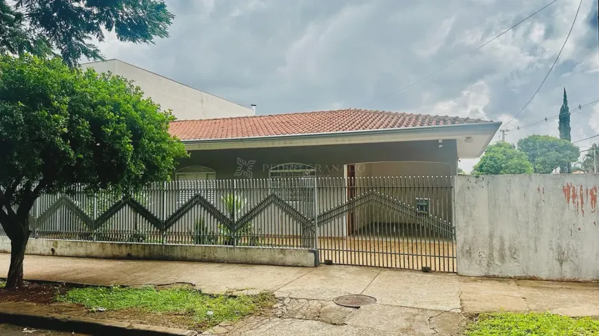 Foto 1 de Casa com 3 Quartos à venda, 162m² em Jardim Mandacaru, Maringá