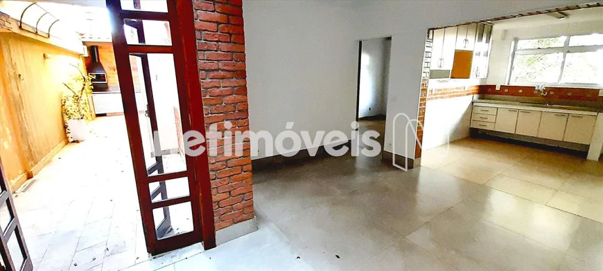 Foto 1 de Apartamento com 3 Quartos à venda, 141m² em Santo Antônio, Belo Horizonte