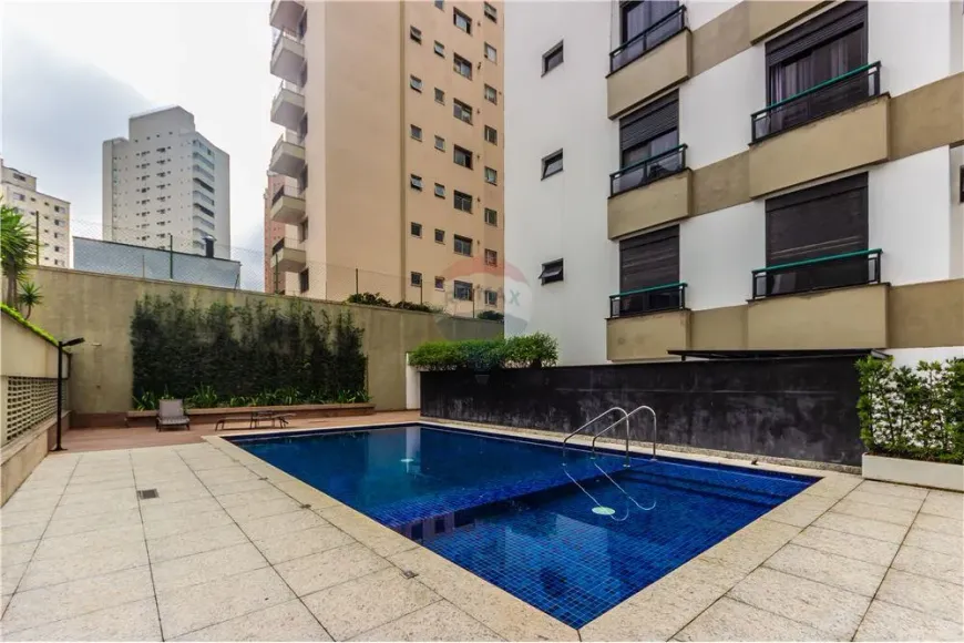 Foto 1 de Apartamento com 4 Quartos à venda, 220m² em Vila Santana, São Paulo