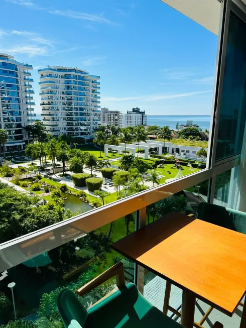 Foto 1 de Apartamento com 4 Quartos à venda, 190m² em Praia Brava de Itajai, Itajaí