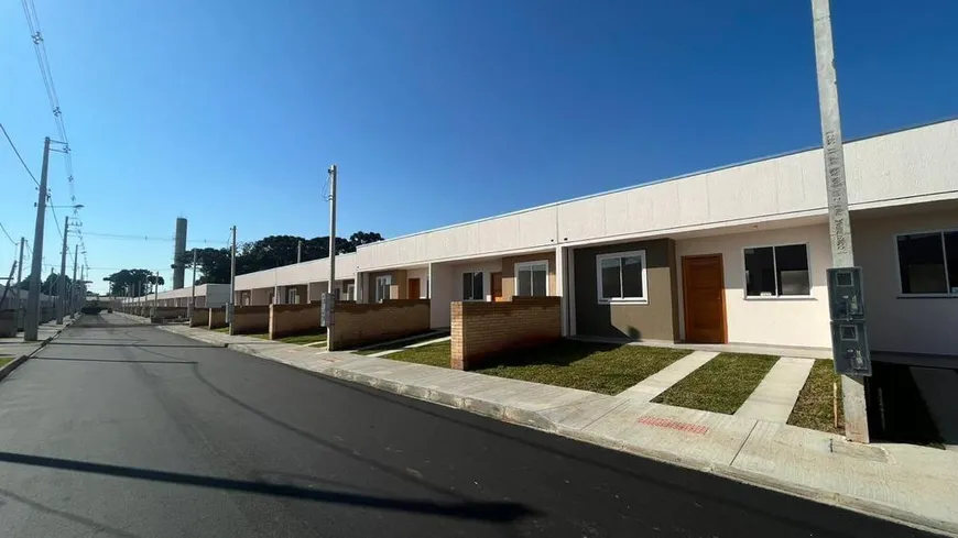 Foto 1 de Casa de Condomínio com 2 Quartos à venda, 42m² em Nações, Fazenda Rio Grande