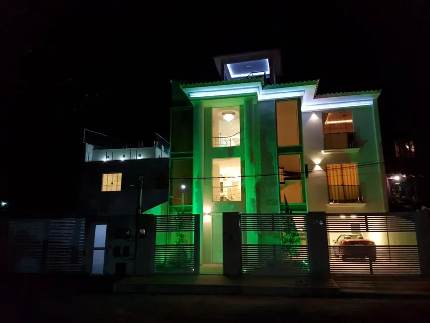 Foto 1 de Casa com 4 Quartos à venda, 420m² em Camboinhas, Niterói