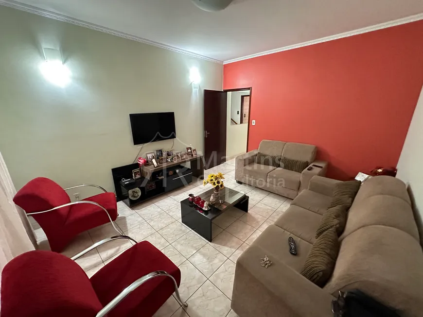 Foto 1 de Sobrado com 2 Quartos à venda, 148m² em Vila Marina, Santo André