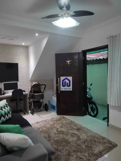 Foto 1 de Casa com 3 Quartos à venda, 87m² em Vila Voturua, São Vicente