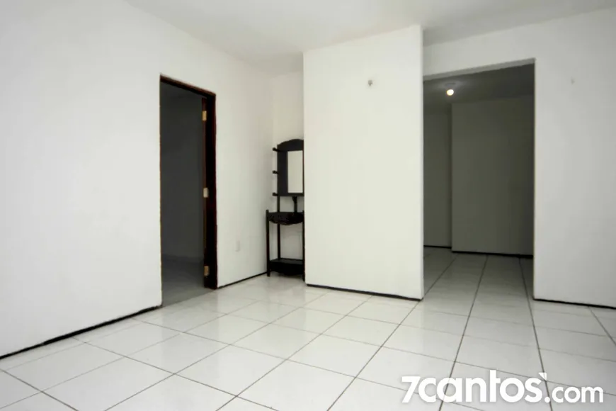 Foto 1 de Casa com 2 Quartos para alugar, 77m² em Cocó, Fortaleza