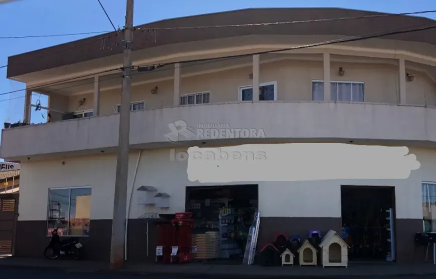 Foto 1 de Sobrado com 3 Quartos à venda, 380m² em , Guapiaçu