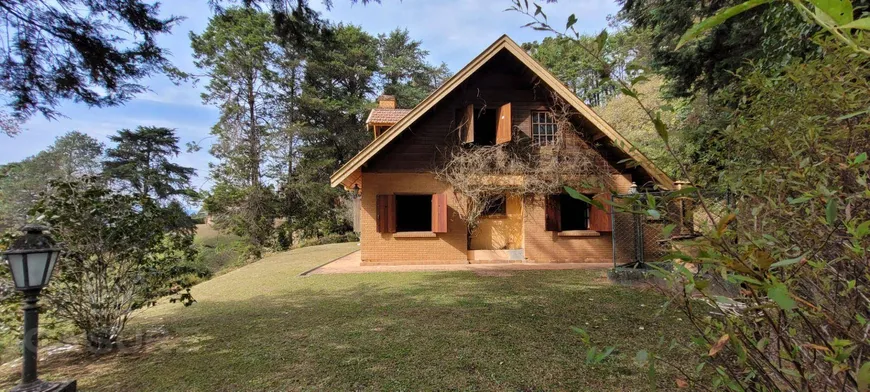 Foto 1 de Casa com 4 Quartos à venda, 500m² em Capivari, Campos do Jordão