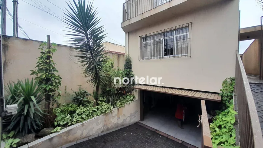 Foto 1 de Casa com 4 Quartos à venda, 230m² em Vila Palmeiras, São Paulo