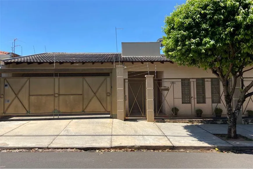 Foto 1 de Casa com 4 Quartos à venda, 320m² em Jardim Santa Clara, Presidente Prudente