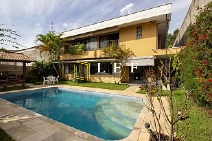 Foto 1 de Casa com 4 Quartos à venda, 415m² em Jardim Guedala, São Paulo
