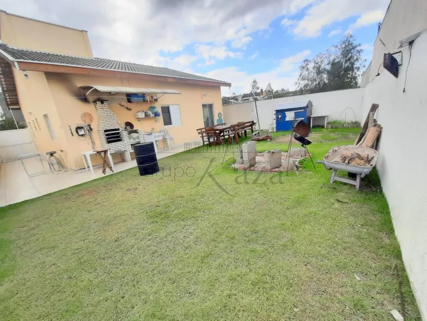 Foto 1 de Casa de Condomínio com 3 Quartos à venda, 90m² em Residencial Terras do Vale, Caçapava