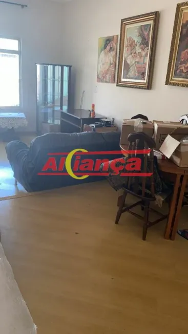 Foto 1 de Casa com 3 Quartos para alugar, 260m² em Jardim Santa Cecília, Guarulhos