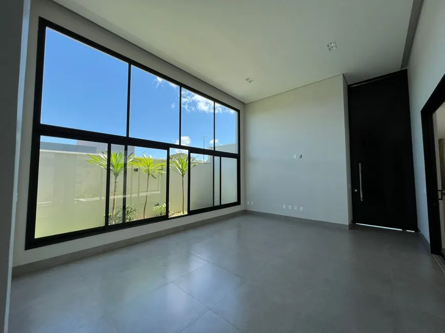 Foto 1 de Casa de Condomínio com 3 Quartos à venda, 222m² em Alphaville, Uberlândia