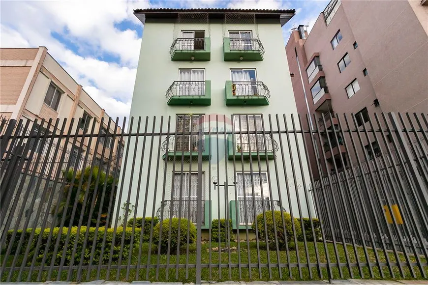 Foto 1 de Apartamento com 3 Quartos para alugar, 71m² em Água Verde, Curitiba
