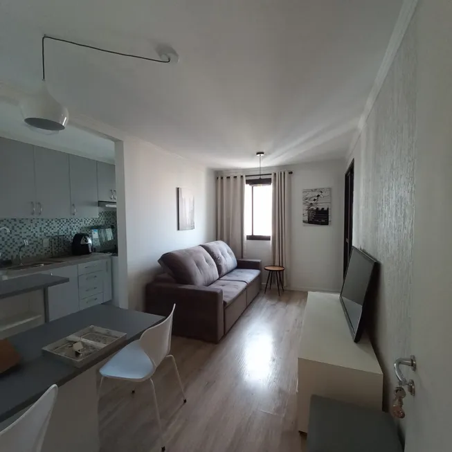 Foto 1 de Apartamento com 2 Quartos para alugar, 53m² em Vila Mariana, São Paulo