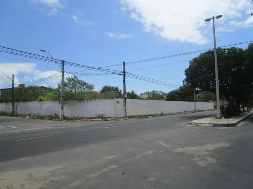 Foto 1 de Lote/Terreno para alugar, 2280m² em Engenheiro Luciano Cavalcante, Fortaleza