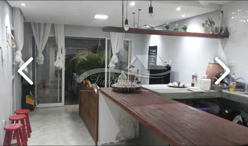 Foto 1 de Casa com 4 Quartos à venda, 160m² em Vila Firmiano Pinto, São Paulo