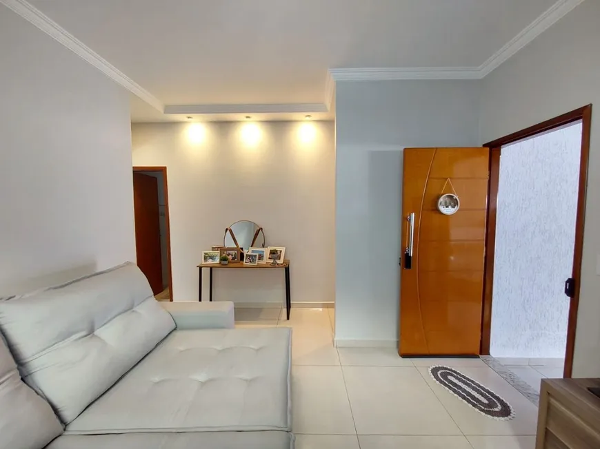 Foto 1 de Casa com 3 Quartos à venda, 170m² em Tubalina, Uberlândia