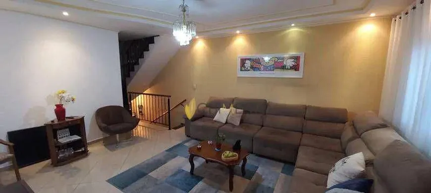 Foto 1 de Casa com 3 Quartos para venda ou aluguel, 248m² em Utinga, Santo André